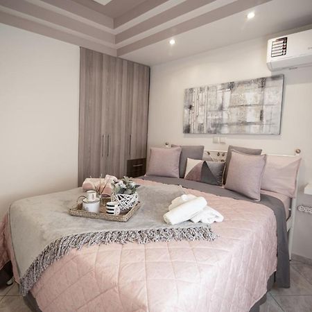 Appartamento 'The Ivory' House Project In Atene Esterno foto