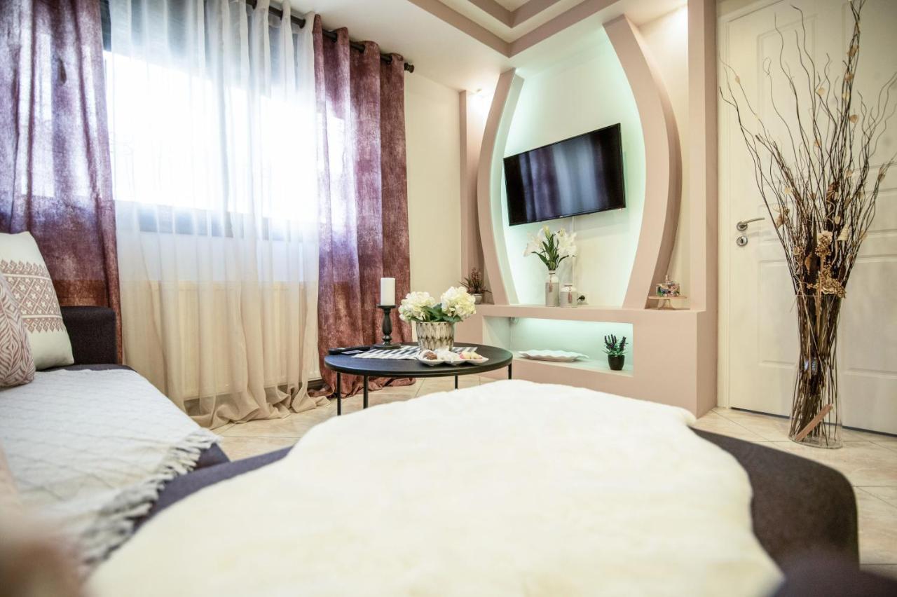 Appartamento 'The Ivory' House Project In Atene Esterno foto