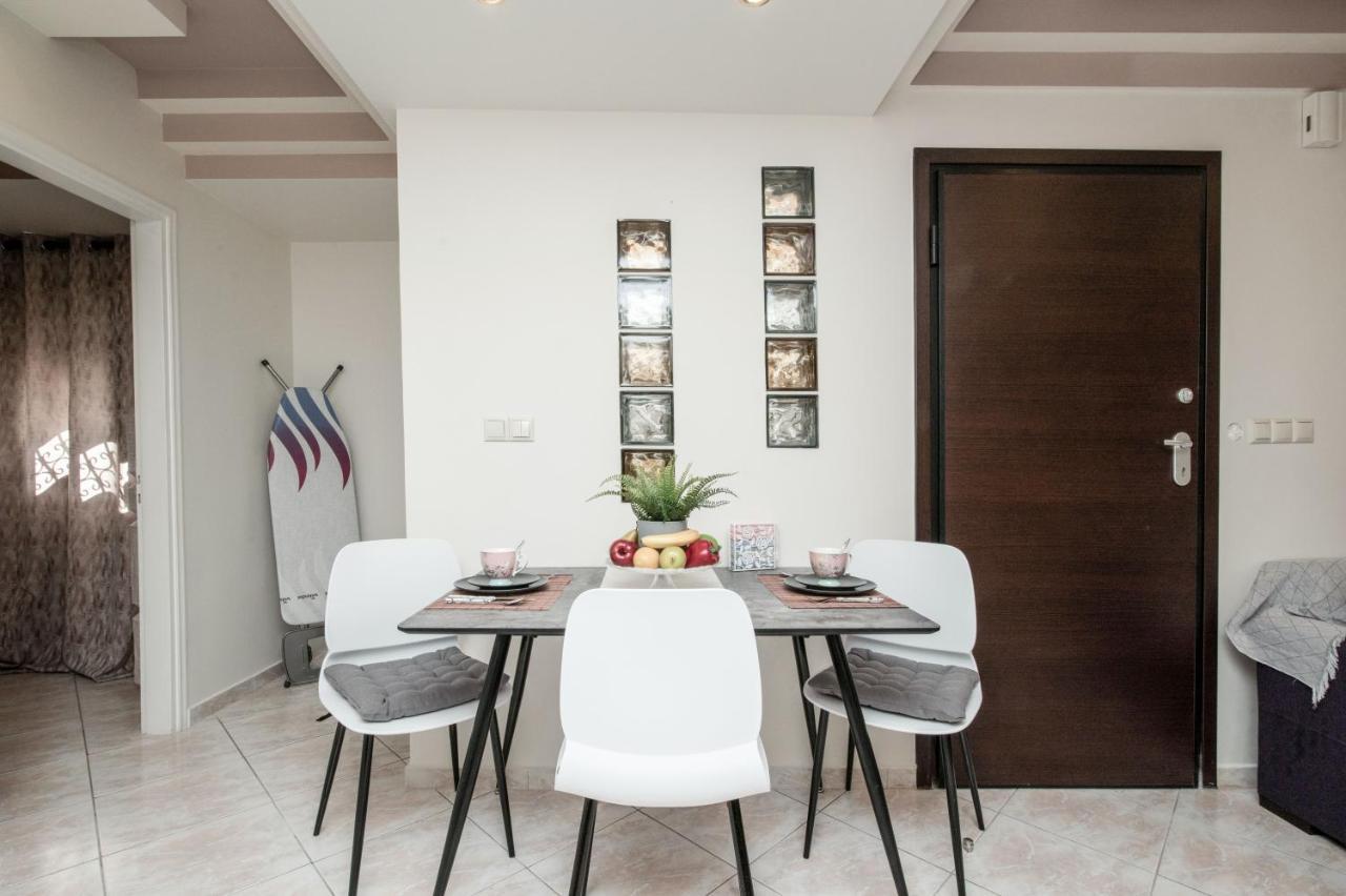 Appartamento 'The Ivory' House Project In Atene Esterno foto