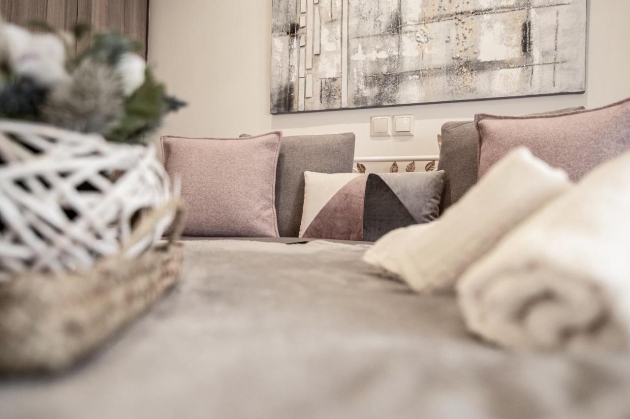 Appartamento 'The Ivory' House Project In Atene Esterno foto