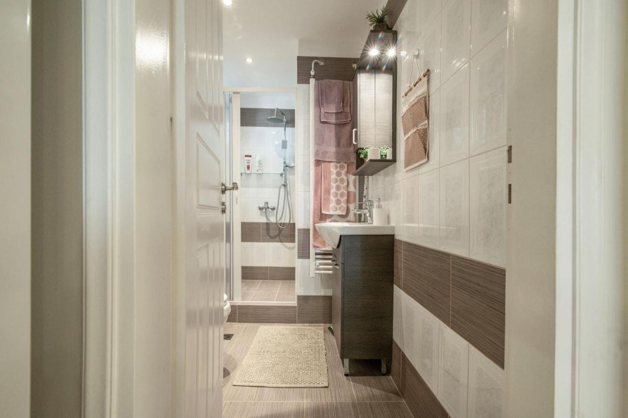 Appartamento 'The Ivory' House Project In Atene Esterno foto