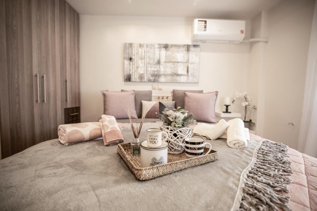 Appartamento 'The Ivory' House Project In Atene Esterno foto